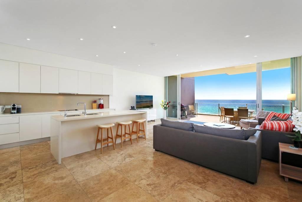 ジ・エントランスBeach And Ocean Front Penthouse With Wifi And Parkingアパートメント エクステリア 写真
